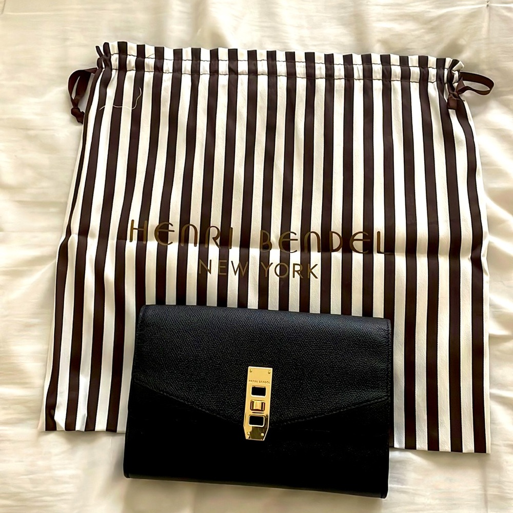Beautiful Henri Bendel Uptown WOC